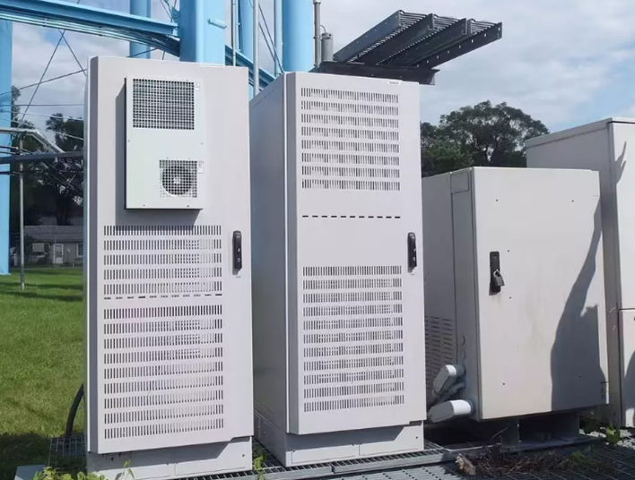 Electrical enclosure air conditioner